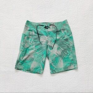 NWOT Lululemon Men's Current State‎ Board Short (9" Inseam)